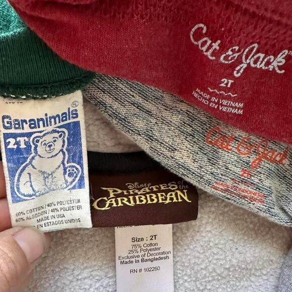 Toddler Winter Tops Bundle Size 2T - Picture 6 of 7